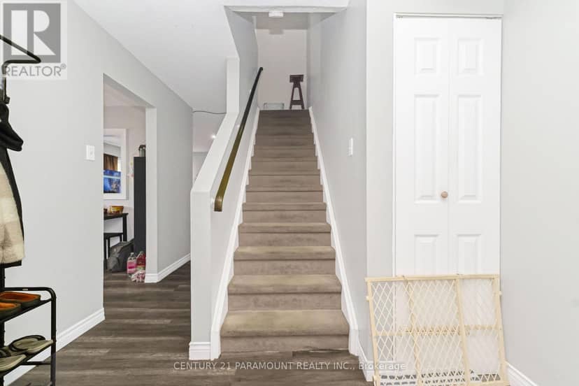 116 - 1010 Glen Street — photo 10 of 35