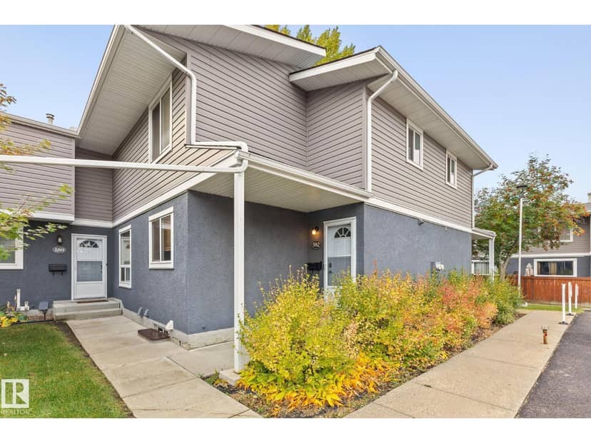 582 Lakewood Rd N NW, Edmonton, photo 2