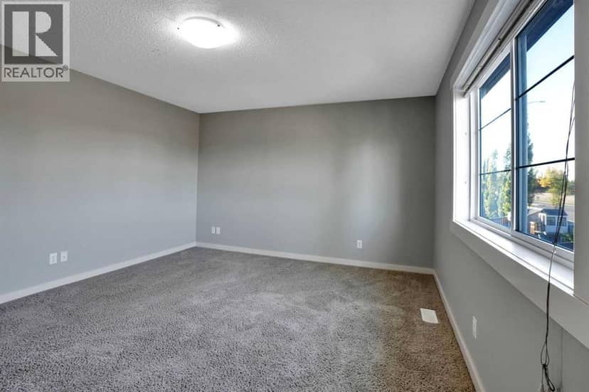 125 Walden Square SE — photo 18 of 40