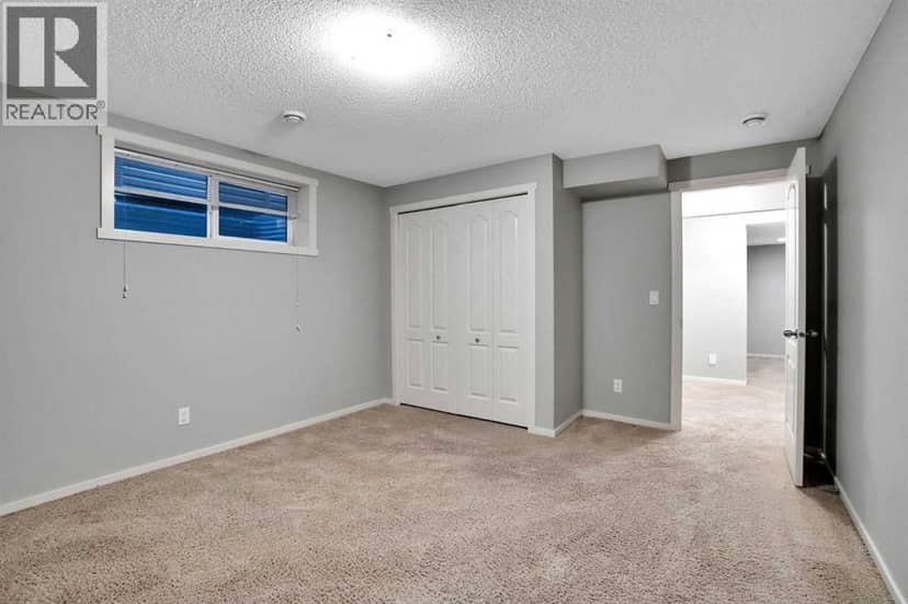 125 Walden Square SE — photo 31 of 40