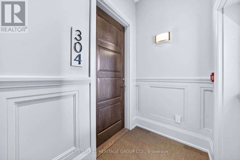 304 - 400 Park Avenue, Newmarket, photo 2