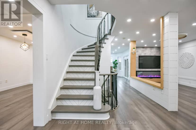 112 Birchwood Drive, Barrie, photo 2