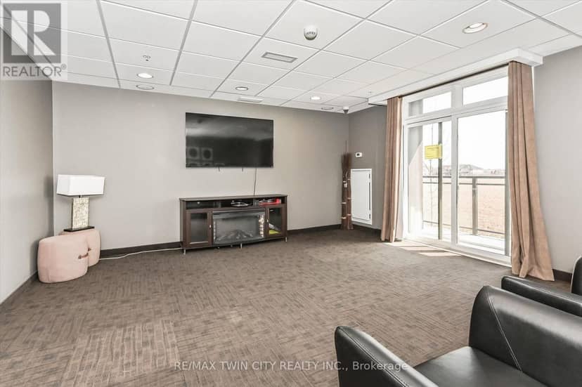 9 - 5030 Corporate Drive — photo 31 of 39