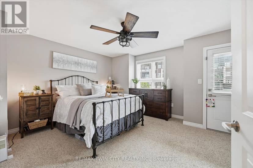 9 - 5030 Corporate Drive — photo 16 of 39