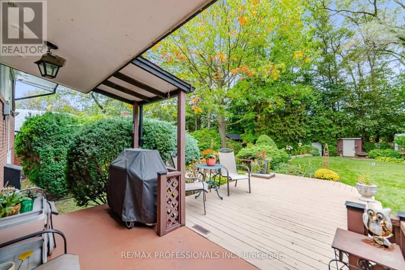 9 Humber Ridge Drive — photo 37 of 40