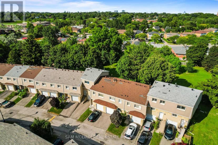 157 - 400 Mississauga Valley Boulevard — photo 38 of 40