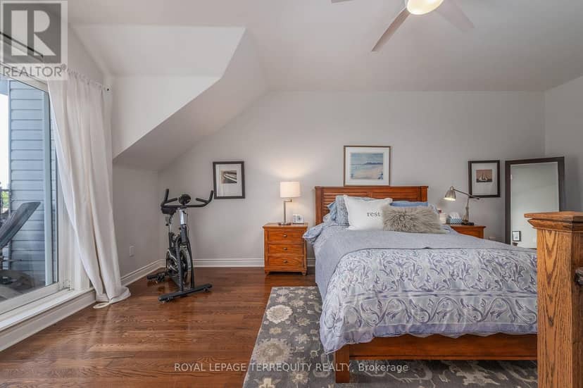 9 - 265 Van Dusen Boulevard — photo 18 of 40