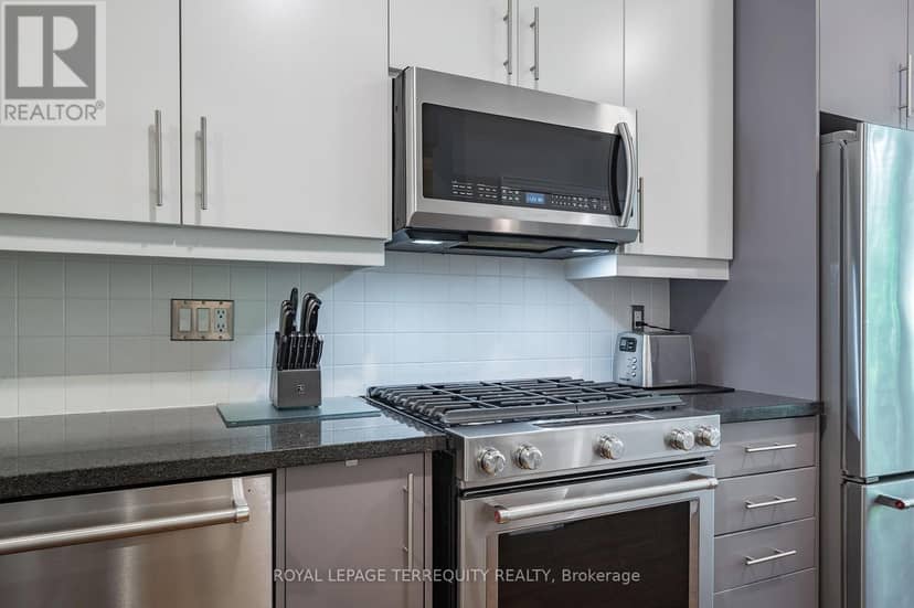 9 - 265 Van Dusen Boulevard, Toronto, photo 7