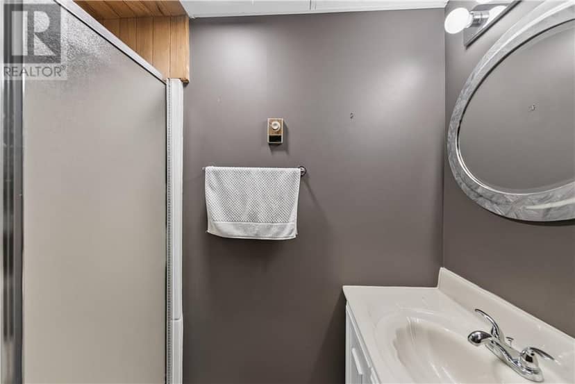 306 Wembley Drive — photo 21 of 33