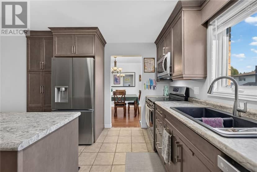 1785 Graywood Drive — photo 2 of 37