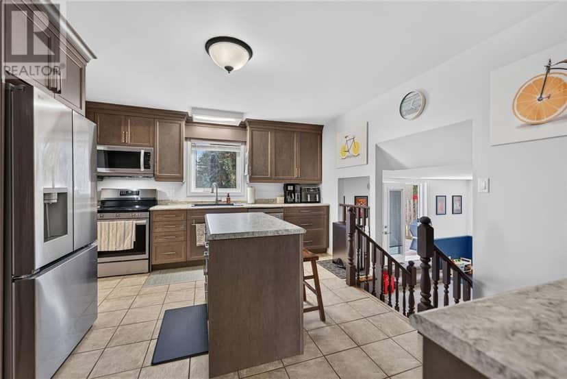 1785 Graywood Drive — photo 7 of 37
