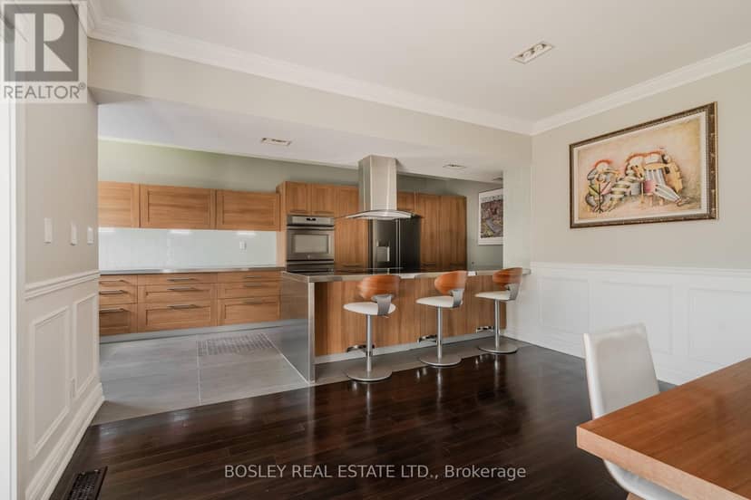1599 Woodbine Heights Boulevard — photo 10 of 40