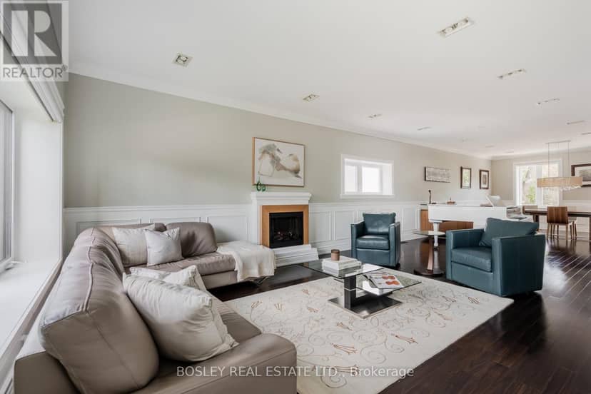 1599 Woodbine Heights Boulevard, Toronto, photo 3