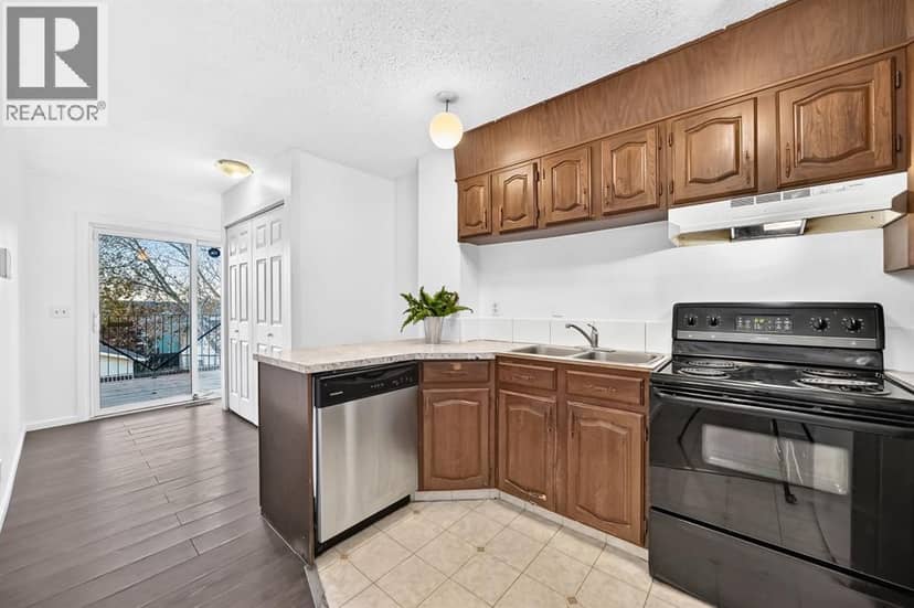 260 Berwick Drive NW — photo 11 of 40
