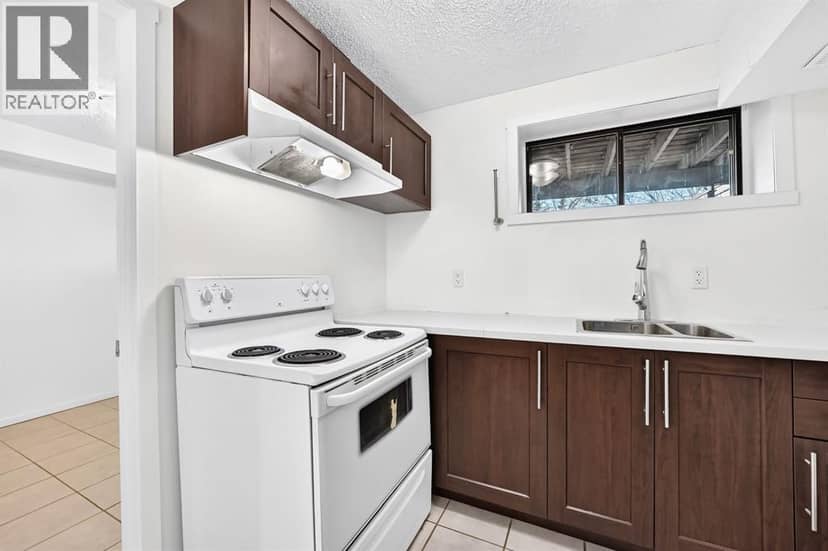 260 Berwick Drive NW — photo 34 of 40
