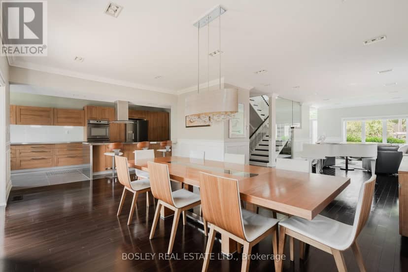 1599 Woodbine Heights Boulevard — photo 9 of 40