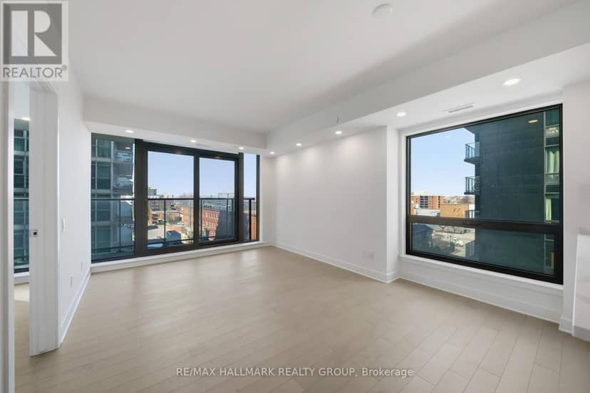 1407 - 180 George Street — photo 37 of 40