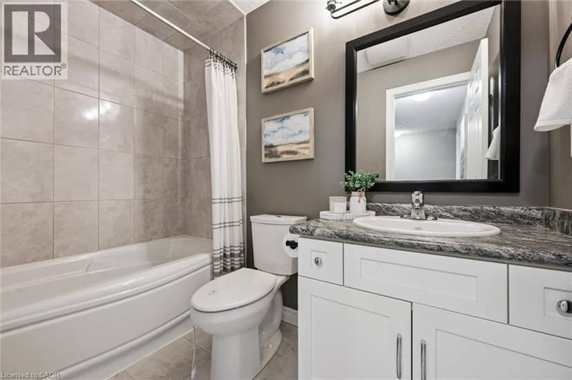 1114 FAIRWAY Road N Unit# B — photo 18 of 24