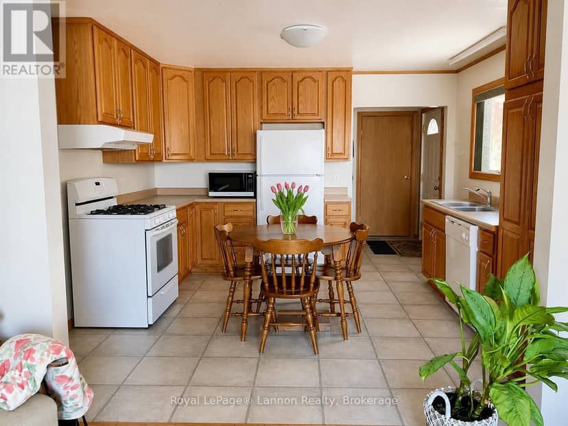 123 Burns Street, Atikokan, photo 4