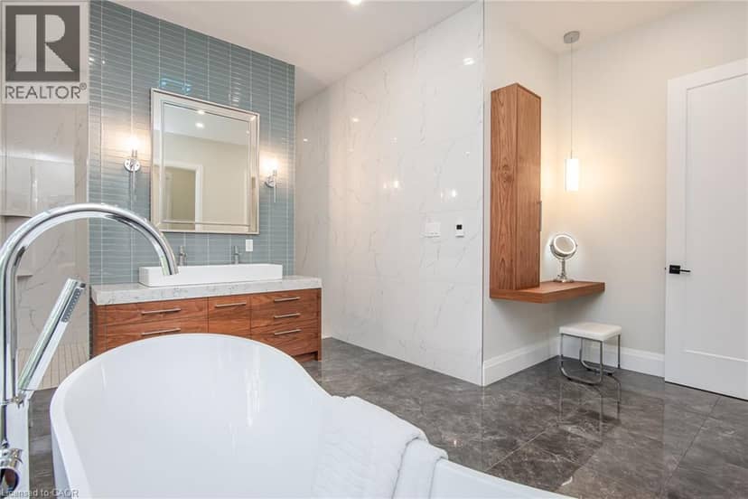 6780 Wellington Rd 10 — photo 32 of 40