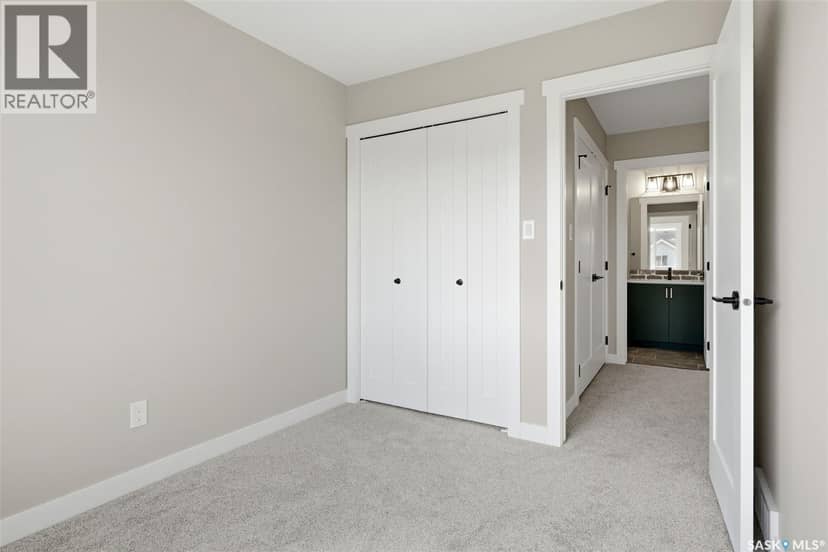 7673 Walsh AVENUE — photo 31 of 37