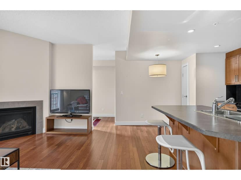 #505 11933 Jasper Av NW — photo 19 of 40