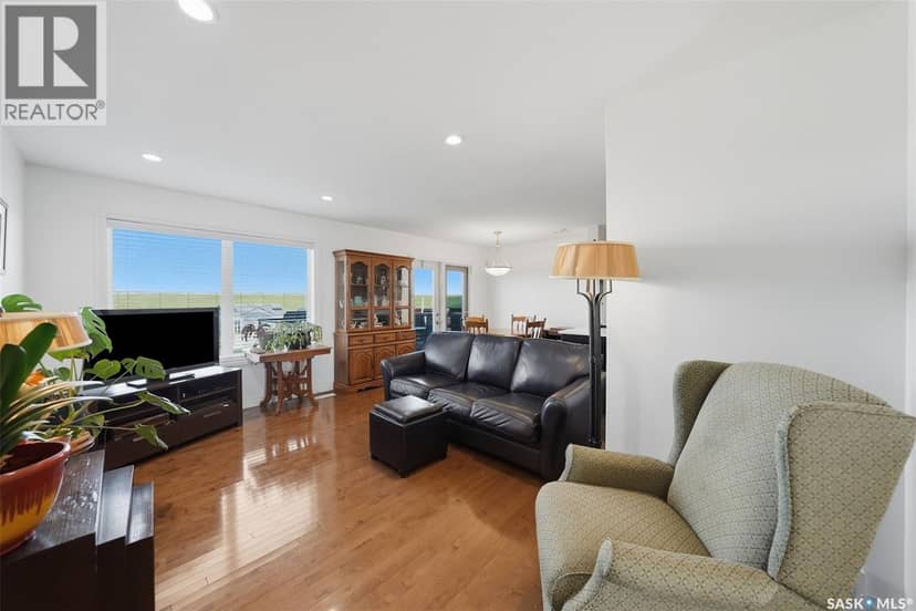 378 Coad MANOR, Saskatoon, photo 6