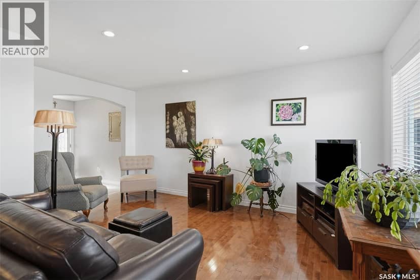 378 Coad MANOR, Saskatoon, photo 8