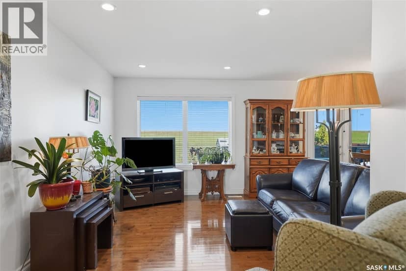 378 Coad MANOR, Saskatoon, photo 7
