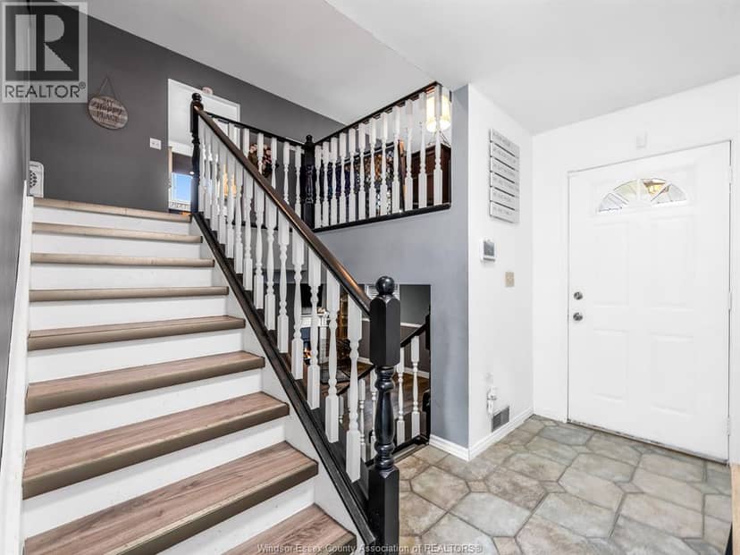 910 William Street — photo 7 of 40
