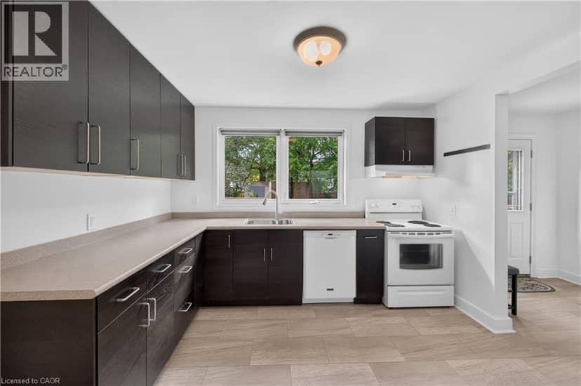 247 HOMEWOOD Avenue — photo 10 of 40