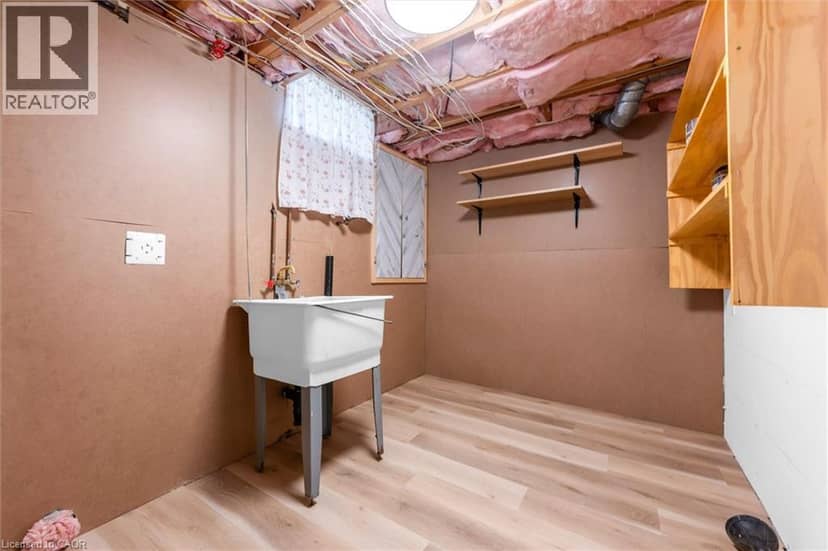 49 GROVE Avenue — photo 34 of 40
