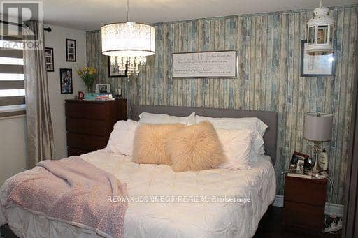 376 Dwight Avenue — photo 15 of 28