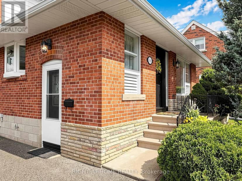 36 Joanna Drive E, Toronto, photo 3