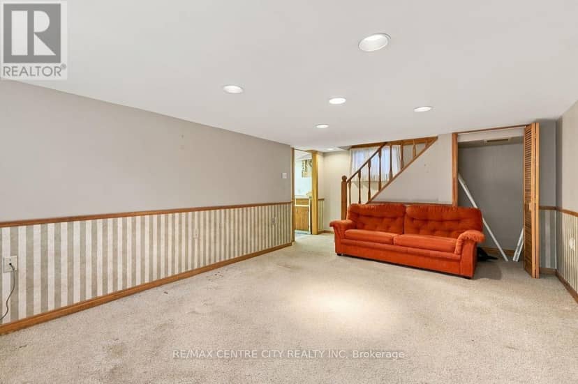 984 Fanshawe Park Road E — photo 27 of 40