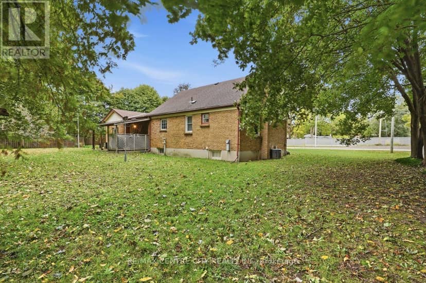 984 Fanshawe Park Road E — photo 38 of 40