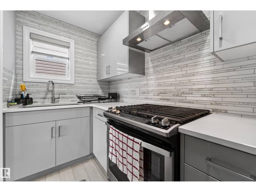 1231 26 ST NW — photo 34 of 40