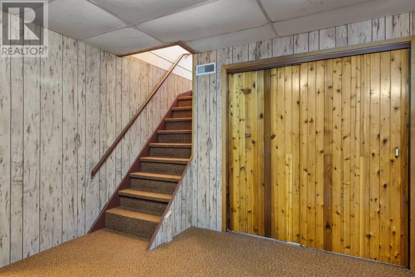 10 LONGWORTH Street — photo 24 of 40