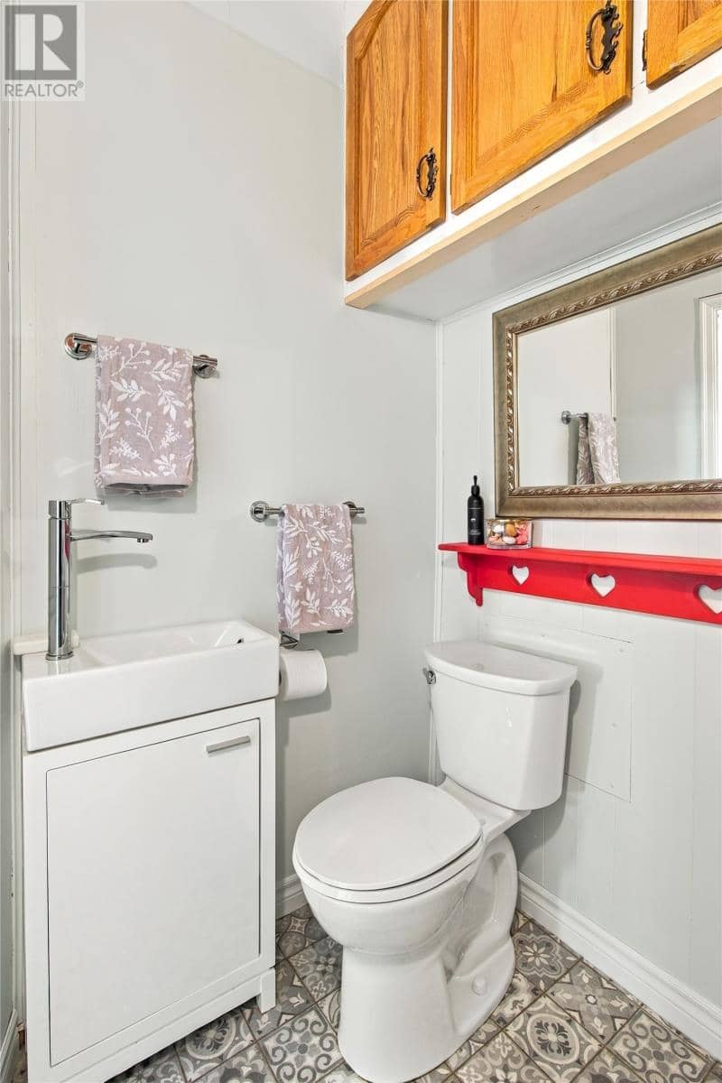 16 Cavell Avenue — photo 16 of 40