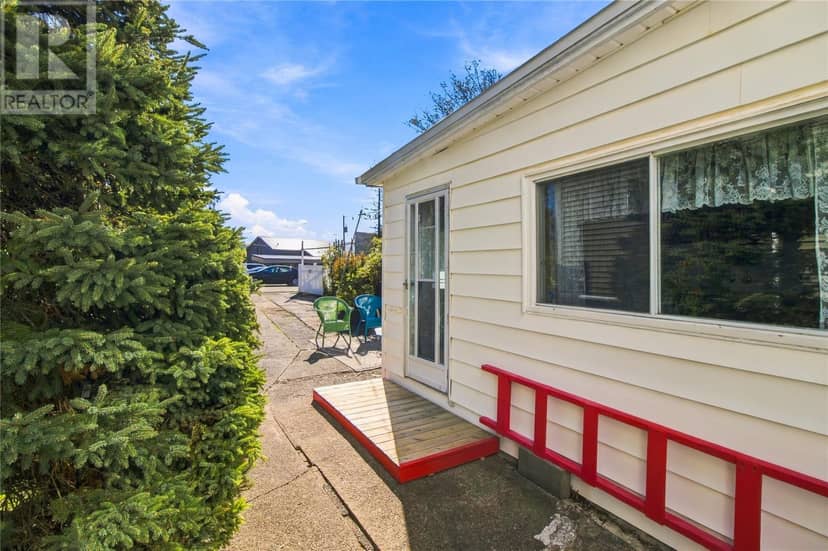 16 Cavell Avenue — photo 26 of 40