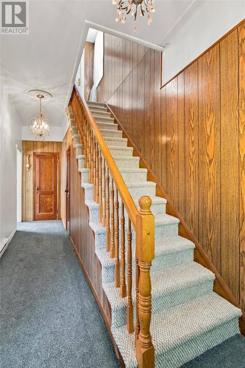 16 Cavell Avenue — photo 3 of 40