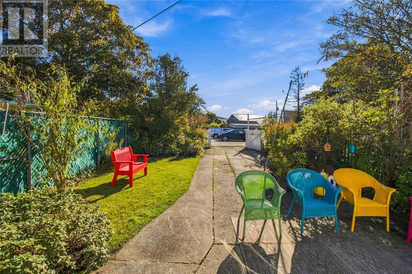 16 Cavell Avenue — photo 30 of 40
