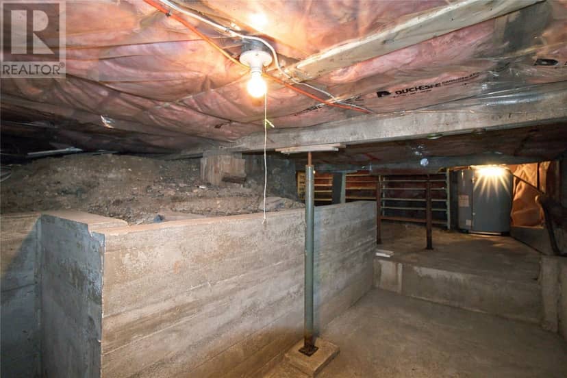 16 Cavell Avenue — photo 37 of 40