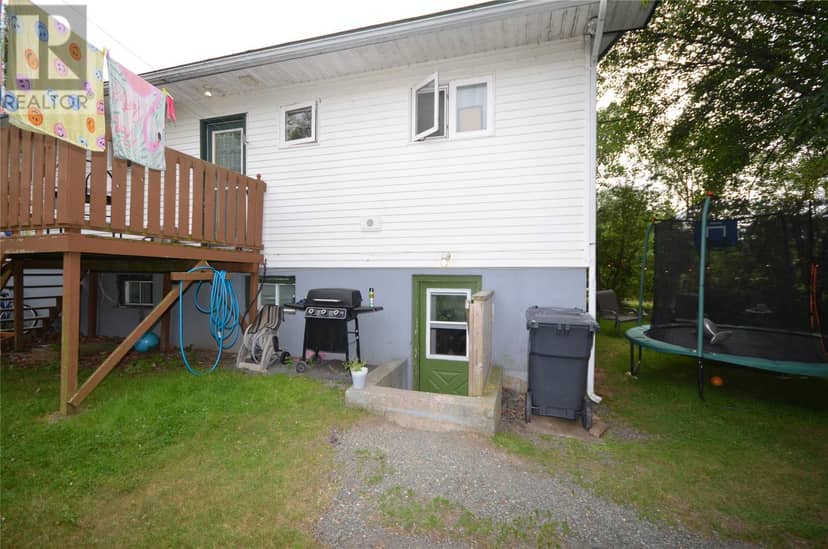 39 Kelliview Crescent — photo 20 of 40