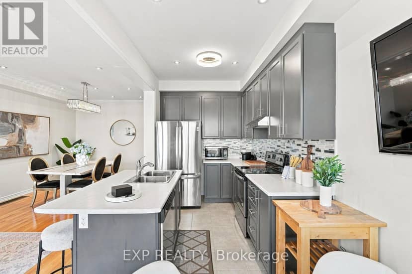 128 Chessington Avenue, East Gwillimbury, photo 6
