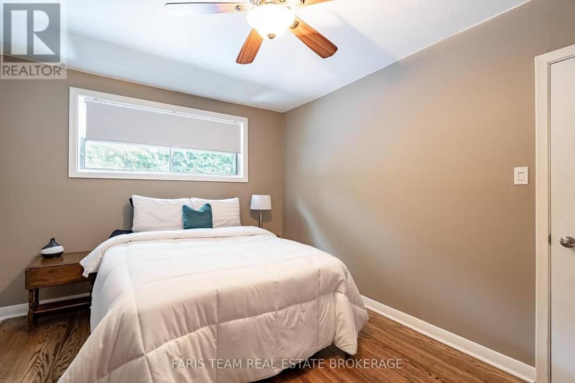 45 Bailey Crescent — photo 15 of 36