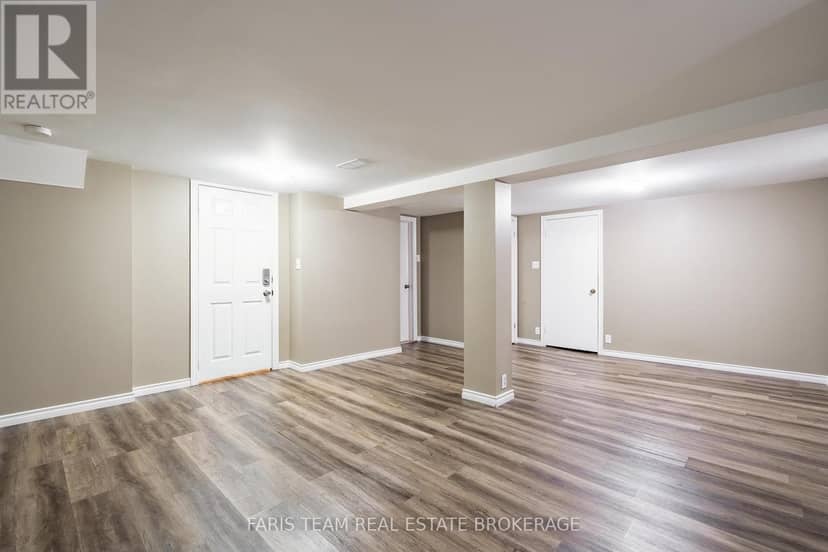 45 Bailey Crescent — photo 25 of 36