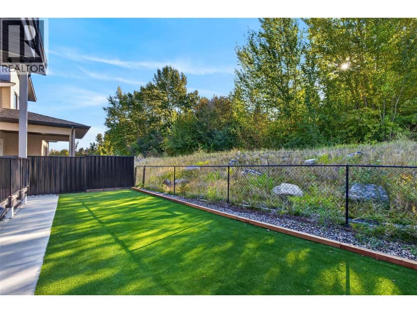 996 Bull Crescent, Kelowna, photo 4