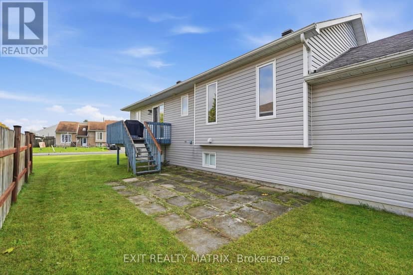 2 Maheu Street — photo 34 of 40