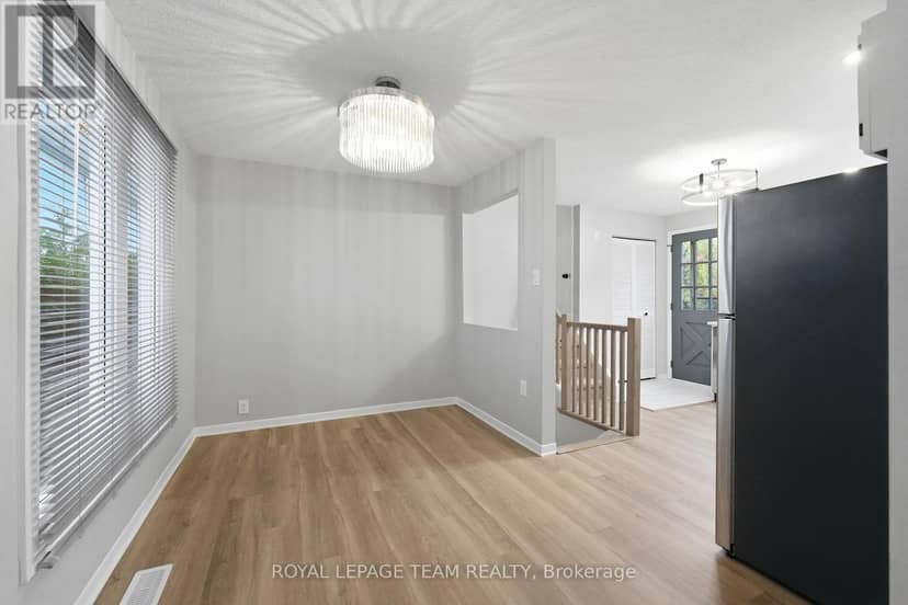 289 Montfort Street — photo 10 of 40